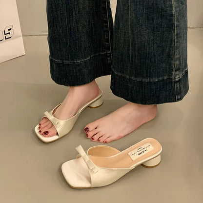 Fashion High Heel Open Toe Slippers for Women Wearing Bow Tie Outside Square Head Heel Slippers for Sandals Luxury Brand